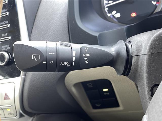 ランドクルーザープラド TX Lパッケージ サンルーフ 純正ナビ 全方位カメラ ビルトインETC レザーシート シートヒーター コーナーセンサー オートライト LEDヘッドライド 衝突軽減ブレーキ クルーズコントロール(7枚目)