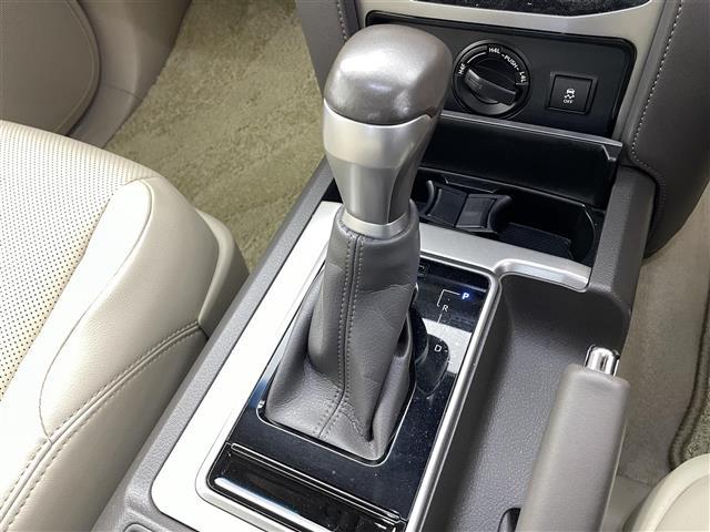 ランドクルーザープラド TX Lパッケージ サンルーフ 純正ナビ 全方位カメラ ビルトインETC レザーシート シートヒーター コーナーセンサー オートライト LEDヘッドライド 衝突軽減ブレーキ クルーズコントロール(13枚目)