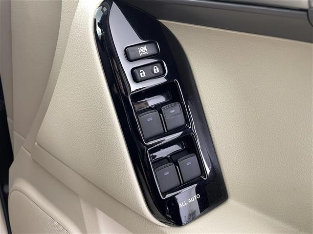 ランドクルーザープラド TX Lパッケージ サンルーフ 純正ナビ 全方位カメラ ビルトインETC レザーシート シートヒーター コーナーセンサー オートライト LEDヘッドライド 衝突軽減ブレーキ クルーズコントロール(18枚目)