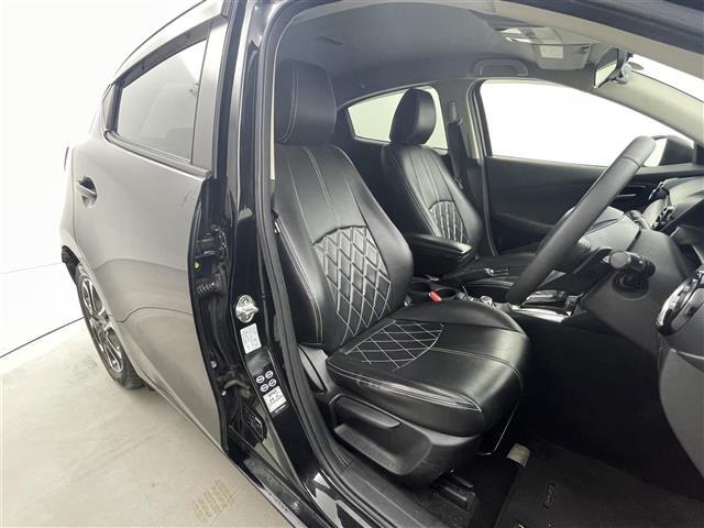 デミオ XDツーリング 純正マツダコネクトナビ CD DVD Bluetooth バックカメラ 衝突軽減 クルーズコントロール ステアリングリモコン オートライト フォグランプ プッシュスタート(12枚目)