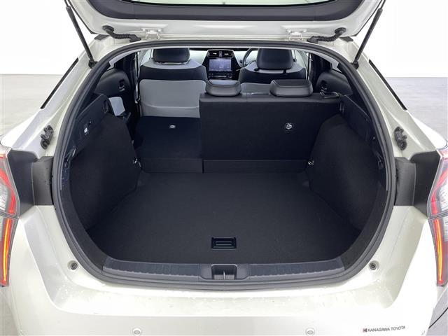 プリウス Aツーリングセレクション 純正ナビ CD DVD AM FM フルセグ Bluetooth シートヒーター ヘッドアップディスプレイ ブラインドスポットモニター オートライト オートマチックハイビーム パーキングアシスト(26枚目)