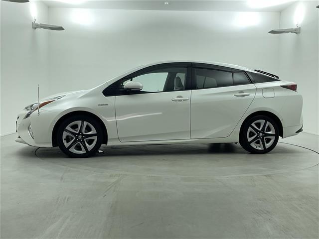 プリウス Aツーリングセレクション 純正ナビ CD DVD AM FM フルセグ Bluetooth シートヒーター ヘッドアップディスプレイ ブラインドスポットモニター オートライト オートマチックハイビーム パーキングアシスト(33枚目)