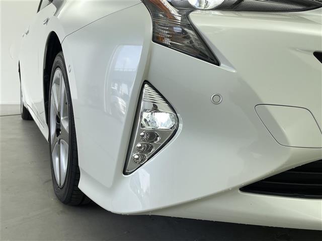 プリウス Aツーリングセレクション 純正ナビ CD DVD AM FM フルセグ Bluetooth シートヒーター ヘッドアップディスプレイ ブラインドスポットモニター オートライト オートマチックハイビーム パーキングアシスト(36枚目)