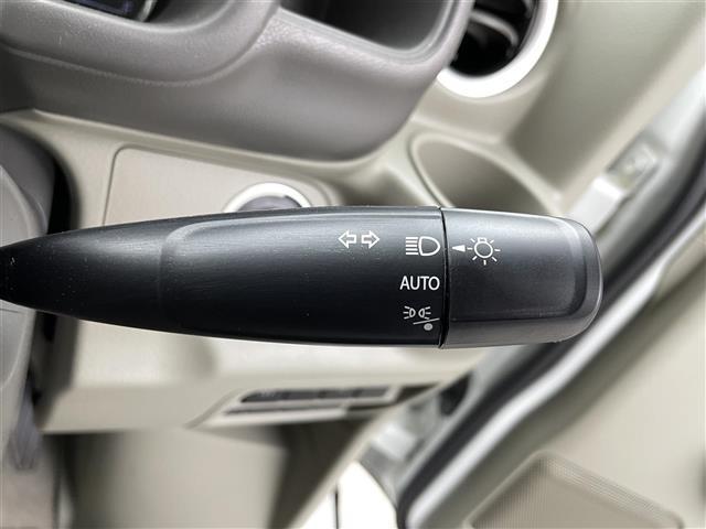 エブリイワゴン PZターボスペシャル 4WD 純正ディスプレイオーディオ(Bluetooth/スマートフォン接続/AM・FM) バックカメラ 純正電動オートステップ 両側パワースライドドア スズキセーフティサポート シートヒーター(11枚目)