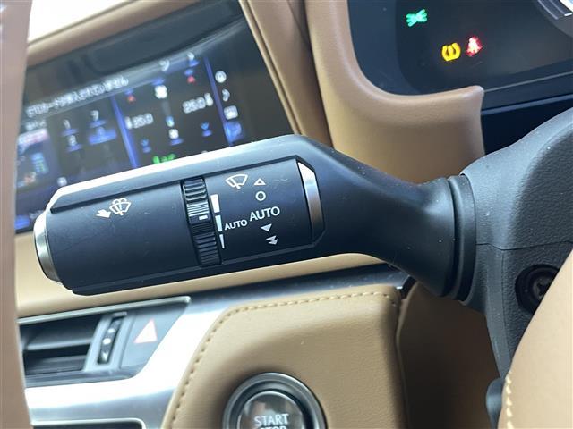 LC LC500 Sパッケージ 純正ナビ TRDフルエアロ カラーヘッドアップディスプレイ アクティブリアウィング 純正21インチアルミホイール アルカンターラ内装(オーカー)純正ビルトインETC 純正フロアマット 保証書,記録簿(6枚目)