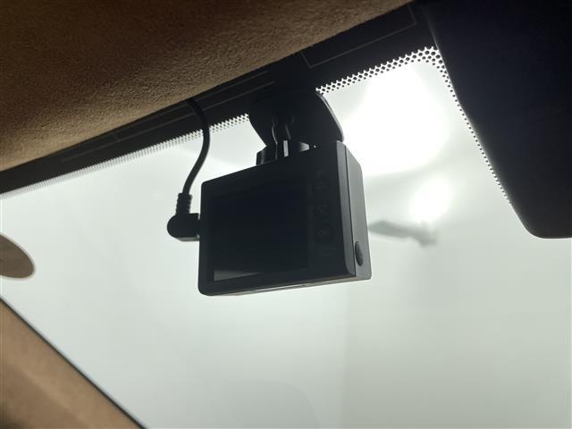 LC LC500 Sパッケージ 純正ナビ TRDフルエアロ カラーヘッドアップディスプレイ アクティブリアウィング 純正21インチアルミホイール アルカンターラ内装(オーカー)純正ビルトインETC 純正フロアマット 保証書,記録簿(23枚目)