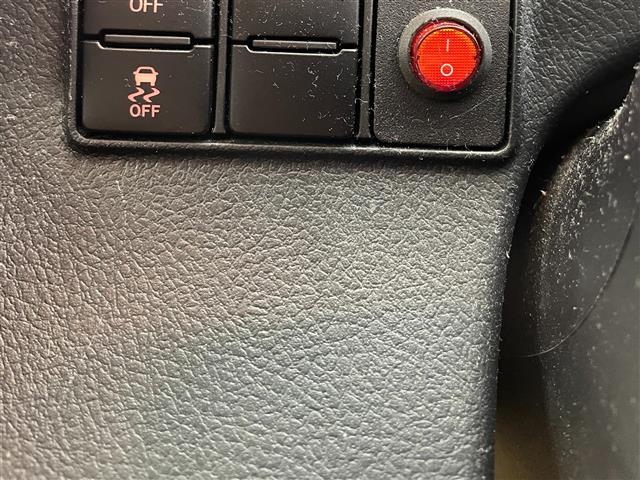 シエンタ Ｇ　７人乗り　社外ＳＤナビ　型式：ＣＮ－ＲＥ０３ＷＤ（Ｉｐｏｄ／ＴＶ／ＣＤ／ＤＶＤ／ＢＴ／ＦＭ／ＡＭ）両側パワースライドドア　純正ビルトインＥＴＣ　　純正ＬＥＤヘッドライト　トヨタセーフティセンス（17枚目）