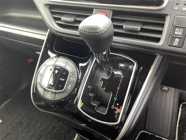 ヴォクシー ZS 煌III 純正9インチナビ Bluetooth/CD/DVD/フルセグTV バックカメラ 両側パワースライドドア ビルトインETC ドラレコ アダプティブクルーズコントロール クリアランスソナー プリクラッシュ(15枚目)