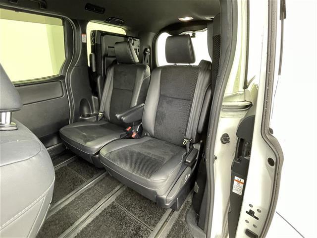 ヴォクシー ZS 煌III 純正9インチナビ Bluetooth/CD/DVD/フルセグTV バックカメラ 両側パワースライドドア ビルトインETC ドラレコ アダプティブクルーズコントロール クリアランスソナー プリクラッシュ(23枚目)