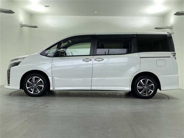 ヴォクシー ZS 煌III 純正9インチナビ Bluetooth/CD/DVD/フルセグTV バックカメラ 両側パワースライドドア ビルトインETC ドラレコ アダプティブクルーズコントロール クリアランスソナー プリクラッシュ(34枚目)