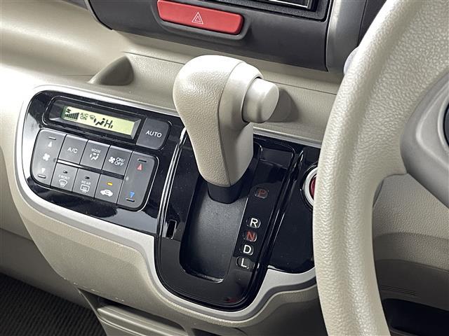 N-BOX G・Lパッケージ 社外SDナビ 片側電動ドア 社外ETC 純正アルミホイール スマートキー プッシュスタート ヘッドライトレベライザー 純正フロアマット ACC 横滑り防止装置 純正キセノンヘッドライト 電動格納ミラー(7枚目)