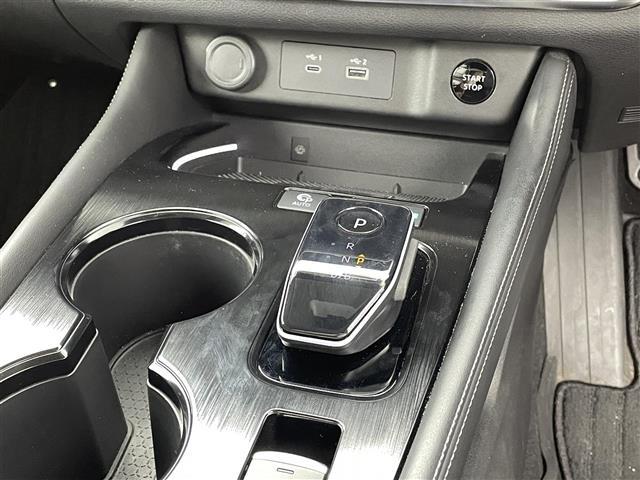 ガリバーグループでは新鮮在庫が毎日約５００台入荷！ワクワクするクルマ選びをご提案します！