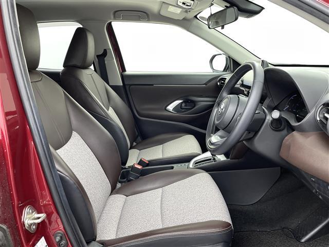 ヤリスクロス ハイブリッドZ 純正ディスプレイオーディオ モデリスタエアロ バックカメラ ETC パワーバックドア プッシュスタート スマートキー スペアキー クルーズコントロール シートヒーター オートライトLEDヘッドライド(13枚目)