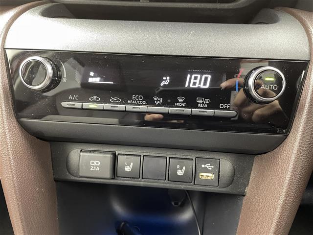 ヤリスクロス ハイブリッドZ 純正ディスプレイオーディオ モデリスタエアロ バックカメラ ETC パワーバックドア プッシュスタート スマートキー スペアキー クルーズコントロール シートヒーター オートライトLEDヘッドライド(31枚目)