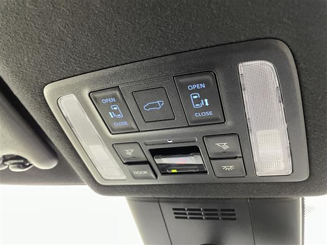 ヴォクシー ハイブリッドＳ－Ｚ　純正１０．５インチディスプレイオーディオ（ナビ／Ｂｌｕｅｔｏｏｔｈ／ＵＳＢ／Ｍｉｒａｃａｓｔ／ＨＤＭＩ）フルセグテレビ／バックカメラ／ビルトインＥＴＣ２．０／トヨタセーフティセンス／シートヒーター（4枚目）