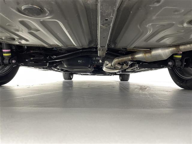 ヴォクシー ハイブリッドＳ－Ｚ　純正１０．５インチディスプレイオーディオ（ナビ／Ｂｌｕｅｔｏｏｔｈ／ＵＳＢ／Ｍｉｒａｃａｓｔ／ＨＤＭＩ）フルセグテレビ／バックカメラ／ビルトインＥＴＣ２．０／トヨタセーフティセンス／シートヒーター（40枚目）