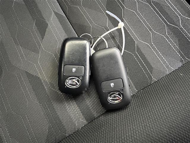 タフト Ｇ　クロムベンチャー　純正ナビ　全方位カメラ　ＥＴＣ　純正ドライブレコーダー　オートライト　ＬＥＤヘッドライド　プッシュスタート　スマートキー　衝突軽減ブレーキ　シートヒーター　電動サイドブレーキ（18枚目）