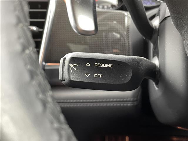 パナメーラ ＧＴＳ　ＢＯＳＥサウンド　サンルーフ　可動式リアウィング　純正クラリオン製ナビ　クルーズコントロール　ＥＴＣ　電動リアゲート　ドラレコ　シートヒーター　純正エアサス　純正可変バルブマフラー　パワーシート（8枚目）