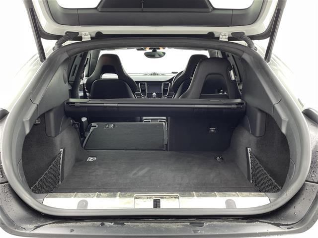 パナメーラ ＧＴＳ　ＢＯＳＥサウンド　サンルーフ　可動式リアウィング　純正クラリオン製ナビ　クルーズコントロール　ＥＴＣ　電動リアゲート　ドラレコ　シートヒーター　純正エアサス　純正可変バルブマフラー　パワーシート（28枚目）