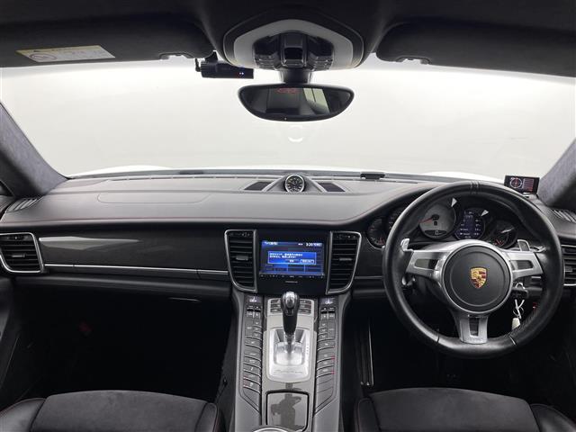 パナメーラ ＧＴＳ　ＢＯＳＥサウンド　サンルーフ　可動式リアウィング　純正クラリオン製ナビ　クルーズコントロール　ＥＴＣ　電動リアゲート　ドラレコ　シートヒーター　純正エアサス　純正可変バルブマフラー　パワーシート（42枚目）