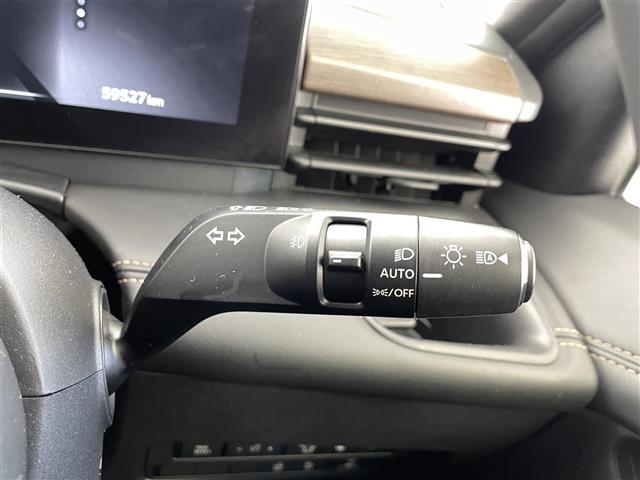 セレナ ハイウェイスターV 4WD 純正12.3インチメーカーオプションナビ 純正後席フリップダウンモニター アラウンドビューモニター 両側パワースライドドア インテリジェントルームミラー プロパイロット ETC2.0(7枚目)