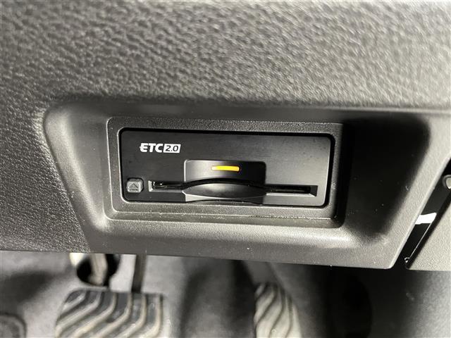 セレナ ハイウェイスターV 4WD 純正12.3インチメーカーオプションナビ 純正後席フリップダウンモニター アラウンドビューモニター 両側パワースライドドア インテリジェントルームミラー プロパイロット ETC2.0(13枚目)