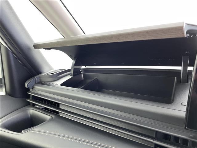 セレナ ハイウェイスターV 4WD 純正12.3インチメーカーオプションナビ 純正後席フリップダウンモニター アラウンドビューモニター 両側パワースライドドア インテリジェントルームミラー プロパイロット ETC2.0(17枚目)