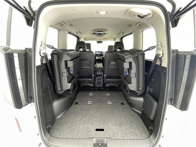 セレナ ハイウェイスターV 4WD 純正12.3インチメーカーオプションナビ 純正後席フリップダウンモニター アラウンドビューモニター 両側パワースライドドア インテリジェントルームミラー プロパイロット ETC2.0(31枚目)