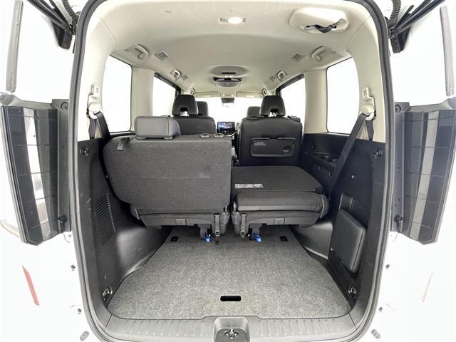 セレナ ハイウェイスターV 4WD 純正12.3インチメーカーオプションナビ 純正後席フリップダウンモニター アラウンドビューモニター 両側パワースライドドア インテリジェントルームミラー プロパイロット ETC2.0(32枚目)