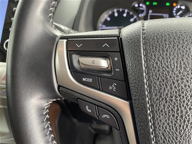 ランドクルーザープラド TX Lパッケージ 70thアニバーサリーリミテッド 純正メーカーオプション9インチナビ 7人乗り仕様 寒冷地仕様 全方位モニター プラドスーパーライブサウンド サドルタン 快適温熱レザーシート 純正18インチアルミホイール 純正スターター ETC(8枚目)