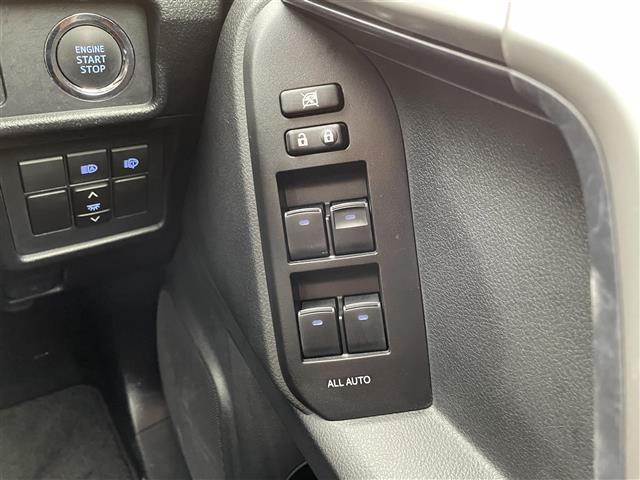 ランドクルーザープラド TX Lパッケージ 70thアニバーサリーリミテッド 純正メーカーオプション9インチナビ 7人乗り仕様 寒冷地仕様 全方位モニター プラドスーパーライブサウンド サドルタン 快適温熱レザーシート 純正18インチアルミホイール 純正スターター ETC(12枚目)