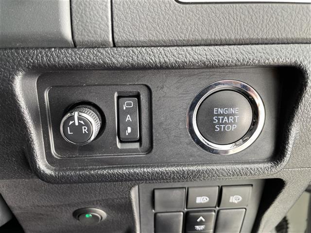 ランドクルーザープラド TX Lパッケージ 70thアニバーサリーリミテッド 純正メーカーオプション9インチナビ 7人乗り仕様 寒冷地仕様 全方位モニター プラドスーパーライブサウンド サドルタン 快適温熱レザーシート 純正18インチアルミホイール 純正スターター ETC(13枚目)