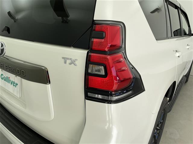 ランドクルーザープラド TX Lパッケージ 70thアニバーサリーリミテッド 純正メーカーオプション9インチナビ 7人乗り仕様 寒冷地仕様 全方位モニター プラドスーパーライブサウンド サドルタン 快適温熱レザーシート 純正18インチアルミホイール 純正スターター ETC(18枚目)