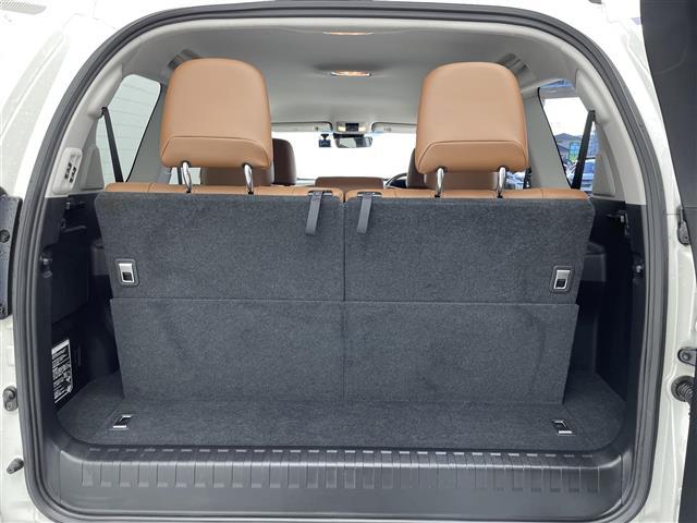 ランドクルーザープラド TX Lパッケージ 70thアニバーサリーリミテッド 純正メーカーオプション9インチナビ 7人乗り仕様 寒冷地仕様 全方位モニター プラドスーパーライブサウンド サドルタン 快適温熱レザーシート 純正18インチアルミホイール 純正スターター ETC(35枚目)