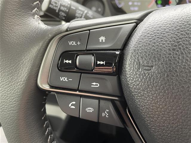 WR-V Z+ 純正8型ナビ バックカメラ ETC プッシュスタート スマートキー オートライト LEDヘッドライド フルセグTV クルーズコントロール 車線逸脱警報機能 レーンキープアシスト(11枚目)