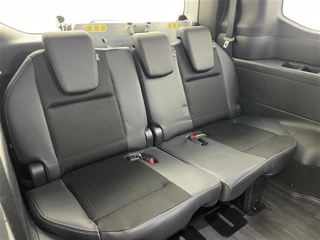 ステップワゴン スパーダ ホンダセンシング 純正ナビ バックカメラ 衝突軽減ブレーキ クルーズコントロール 車線逸脱警報機能 両側パワースライドドア パワーリアゲート 電動サイドブレーキ ブレーキホールド機能(29枚目)