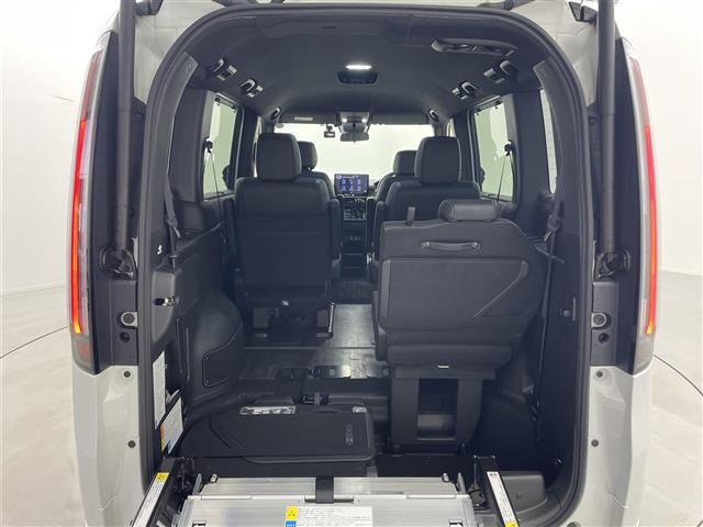 ステップワゴン スパーダ ホンダセンシング 純正ナビ バックカメラ 衝突軽減ブレーキ クルーズコントロール 車線逸脱警報機能 両側パワースライドドア パワーリアゲート 電動サイドブレーキ ブレーキホールド機能(35枚目)