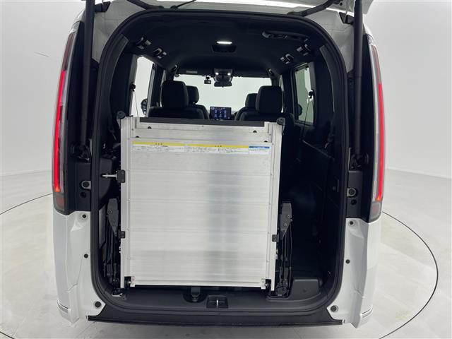 ステップワゴン スパーダ ホンダセンシング 純正ナビ バックカメラ 衝突軽減ブレーキ クルーズコントロール 車線逸脱警報機能 両側パワースライドドア パワーリアゲート 電動サイドブレーキ ブレーキホールド機能(36枚目)