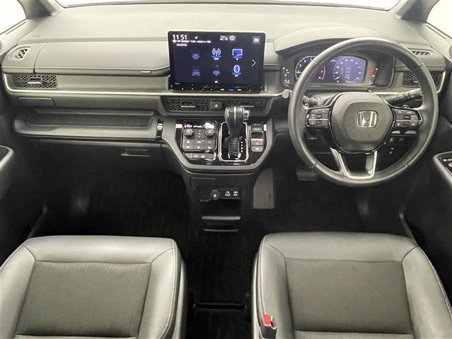 ステップワゴン スパーダ ホンダセンシング 純正ナビ バックカメラ 衝突軽減ブレーキ クルーズコントロール 車線逸脱警報機能 両側パワースライドドア パワーリアゲート 電動サイドブレーキ ブレーキホールド機能(42枚目)