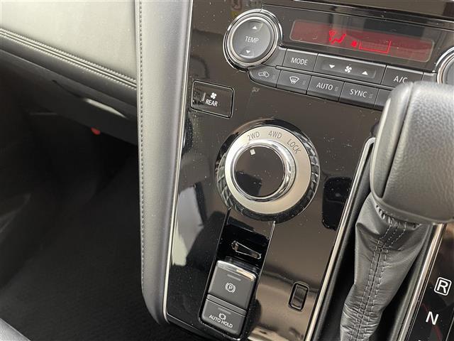 デリカＤ：５ Ｐ　純正１０．１型ナビ　Ｅ－アシスト　ブラインドスポットモニター　マルチアラウンドビューモニター　ステアリングヒーター　両側パワースライドドア　電動リアゲート　シートヒーター　パワーシート　ＥＴＣ（13枚目）