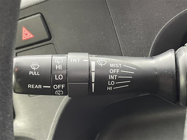 アクア Ｓ　純正ナビ　バックカメラ　ＥＴＣ　ＣＤ／ＤＶＤ　Ｂｌｕｅｔｏｏｔｈ　フルセグＴＶ　ステアリングスイッチ　ヘッドライドレベライザー　電動格納ミラー（7枚目）