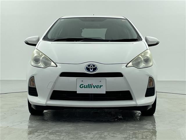 アクア Ｓ　純正ナビ　バックカメラ　ＥＴＣ　ＣＤ／ＤＶＤ　Ｂｌｕｅｔｏｏｔｈ　フルセグＴＶ　ステアリングスイッチ　ヘッドライドレベライザー　電動格納ミラー（14枚目）