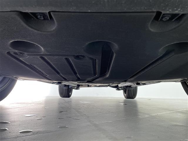 ヤリスクロス ＧＲスポーツ　ディスプレイオーディオ　バックカメラ　ＥＴＣ　シートヒーター　電動サイドブレーキ　プッシュスタート　スマートキー　オートライト　ＬＥＤヘッドライド　クルーズコントロール　レーンキープアシスト（39枚目）