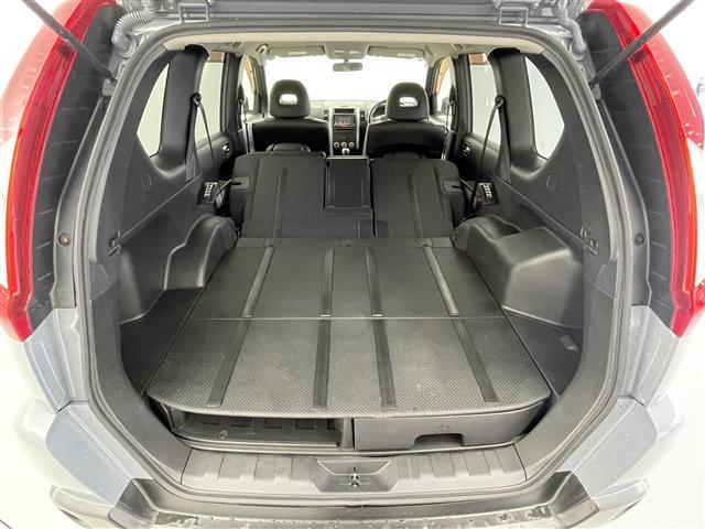 エクストレイル ２０Ｘ　４ＷＤ　ナビ　ＣＤ／ＤＶＤ／ＴＶ　横滑り防止　オールモード４×４－ｉシステム　ダウンヒルアシストコントロール　オートライト　純正ホイール　フォグランプ　ＥＴＣ（23枚目）