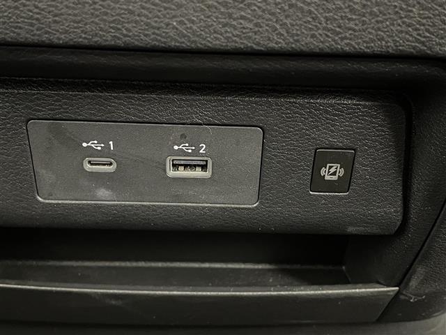 セレナ ハイウェイスターＶ　純正１２．３インチナビ　プロパイロット　フリップダウンモニター　アラウンドビューモニター　インテリジェントルームミラー　３６０°セーフティアシスト車線逸脱警報（ＬＤＷ）衝突被害軽減ブレーキ　　ＥＴＣ（11枚目）