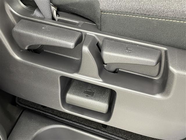 セレナ ハイウェイスターＶ　純正１２．３インチナビ　プロパイロット　フリップダウンモニター　アラウンドビューモニター　インテリジェントルームミラー　３６０°セーフティアシスト車線逸脱警報（ＬＤＷ）衝突被害軽減ブレーキ　　ＥＴＣ（25枚目）