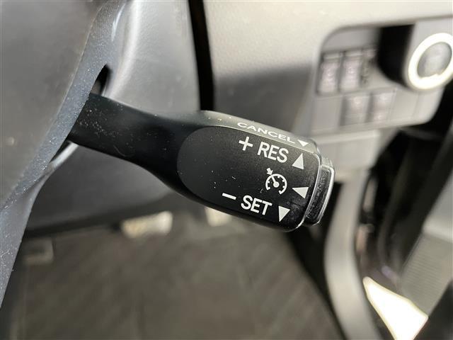 タンク カスタムＧ－Ｔ　衝突軽減ブレーキ　純正９インチナビ　ＣＤ　ＤＶＤ　ＴＶ　Ｂｌｕｅｔｏｏｔｈ　バックカメラ　横滑り防止システム　両側パワースライドドア　ビルトインＥＴＣ　前方ドライブレコーダー　オートＬＥＤヘッドライト（9枚目）