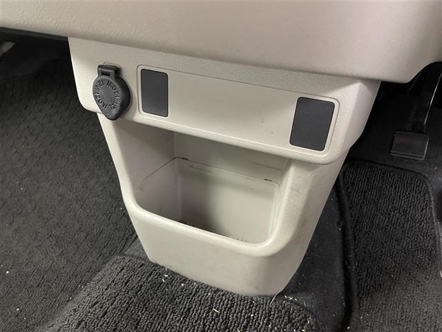 パッソ Ｘ　ＬパッケージＳ　純正ＣＤチェンジャー　ＥＴＣ　ドライブレコーダー　スマートアシスト　衝突軽減ブレーキ　電動格納ミラー　プッシュエンジンスタート　アイドリングストップ（12枚目）