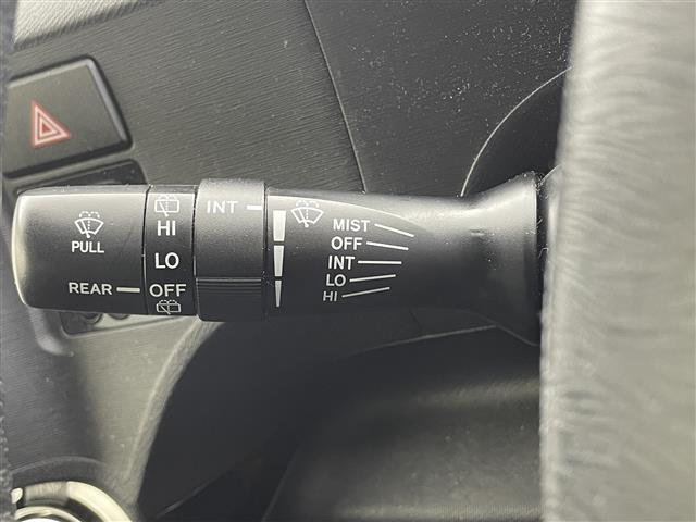 アクア G G’s KENWOOD製SDナビ(FM/AM/BT/CD/DVD/Ipod)ハーフレザーシート 純正LEDヘッドライト 純正フロントフォグライト 社外ETC(4枚目)