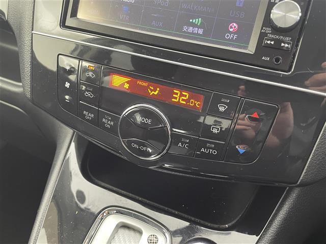 セレナ ハイウェイスター S-ハイブリッド Vエアロモード 純正ナビ CD/DVD/Bluetooth/TV 両側パワースライド オートライト フォグランプ ETC プッシュスタート スマートキー スペアキー(10枚目)